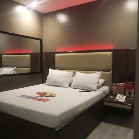 Hotel Sogo Pasay Wood Street Eksteriør bilde