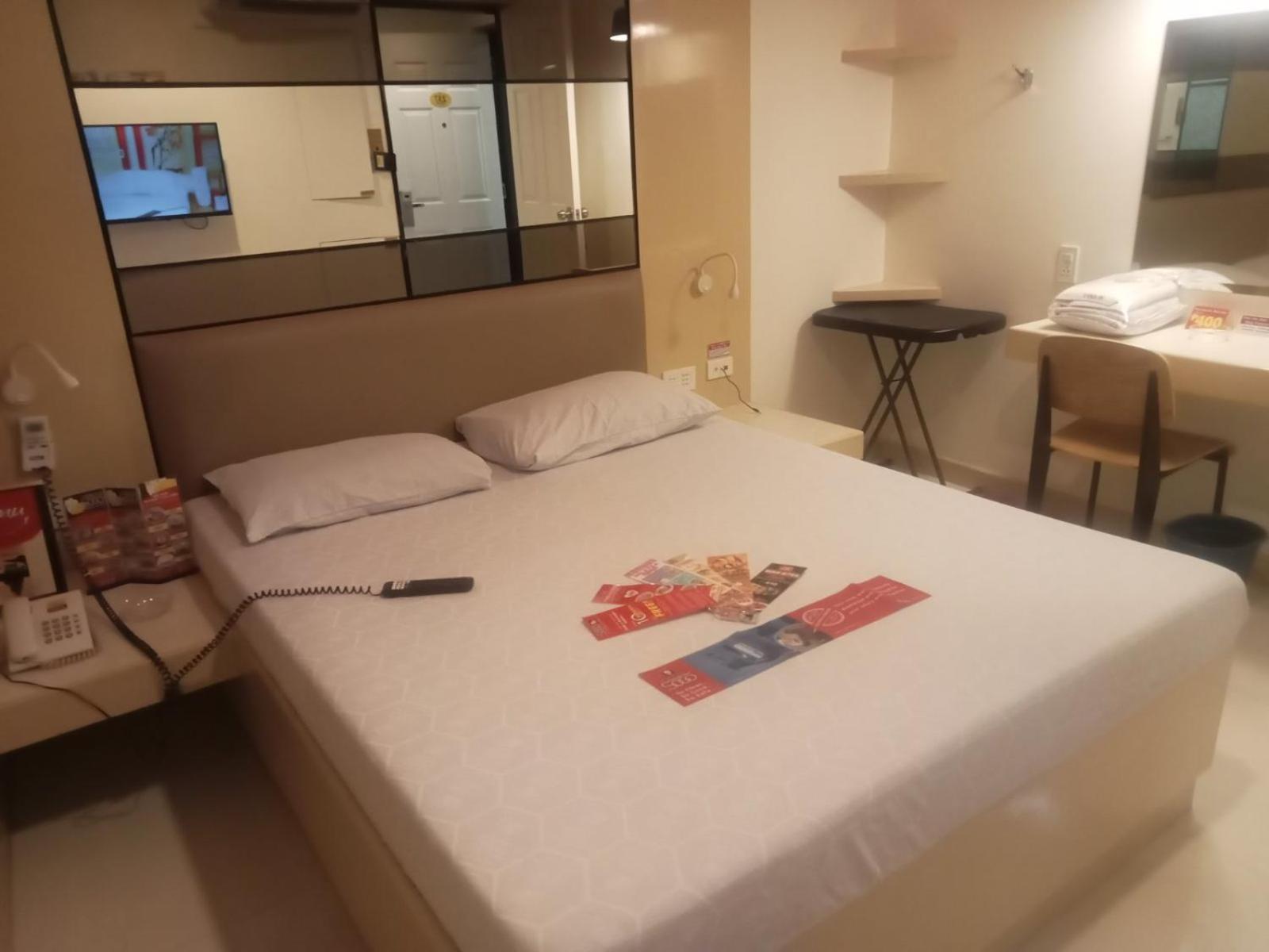 Hotel Sogo Pasay Wood Street Eksteriør bilde