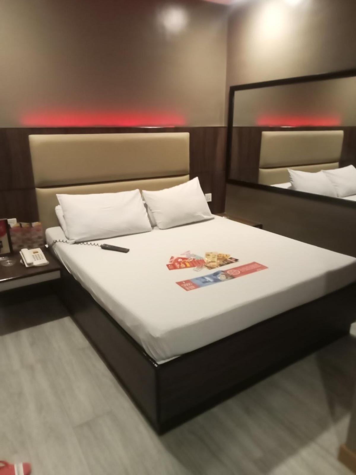Hotel Sogo Pasay Wood Street Eksteriør bilde