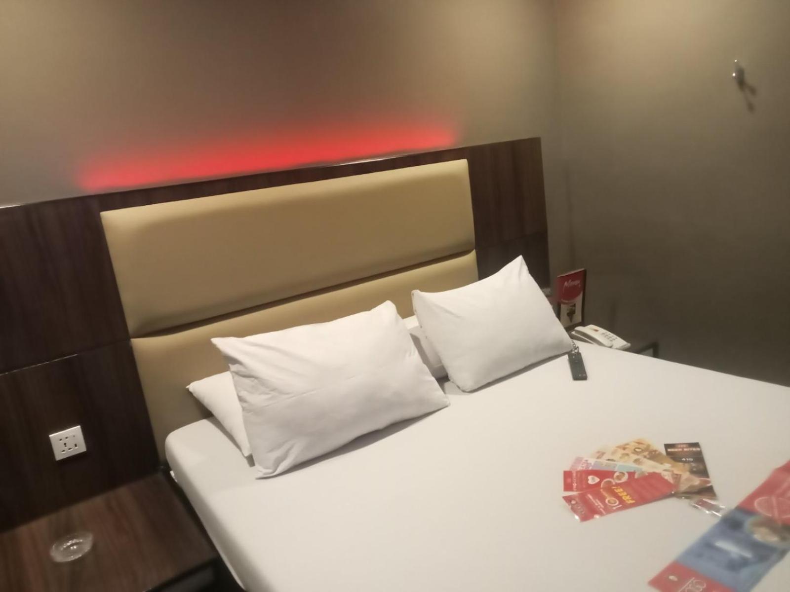 Hotel Sogo Pasay Wood Street Eksteriør bilde